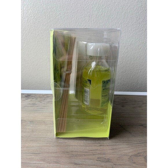 The Body Shop Reed Diffuser APPLE BLOSSOM New! - Picture 3 of 7